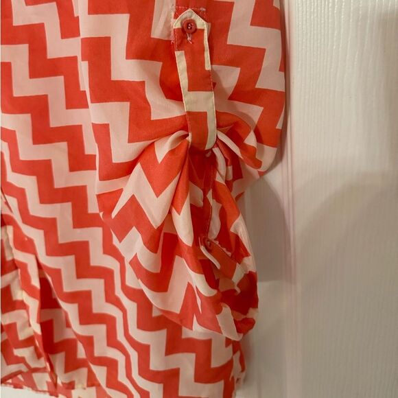 EUC Beautiful Under Skies blouse top with chevron pattern- size M - Picture 4 of 4